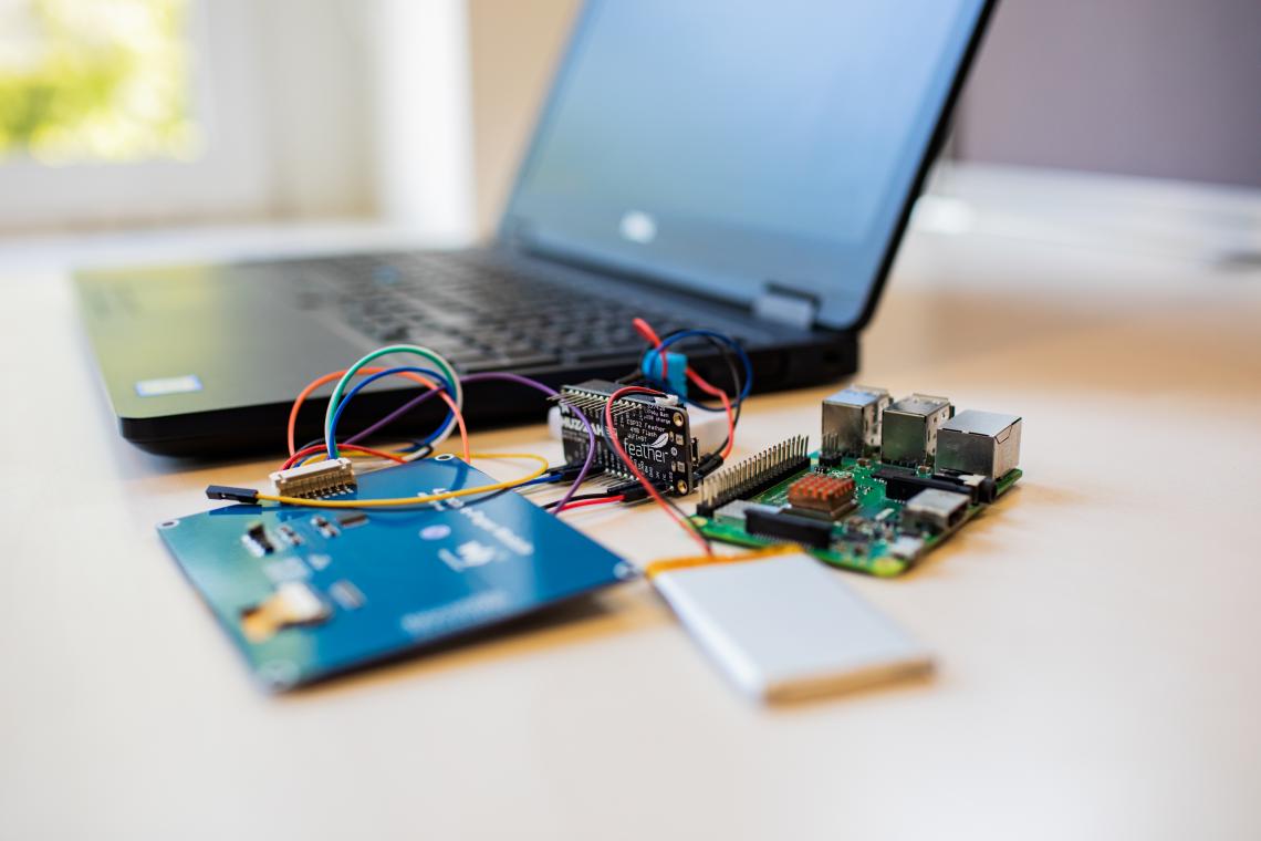 Developer-iot-job-contraste